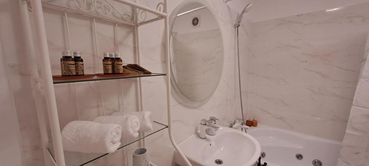 Apartament Cotroceni Upstairs *